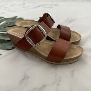 Yokono Womens Wedge Sandals Size 9 Brown Wide Leather Straps Big Buckle